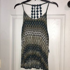 Aéropostale flower-back tank top